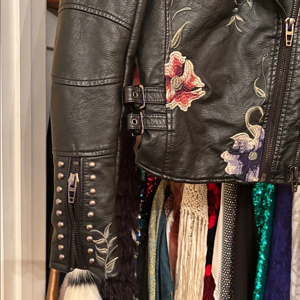 Blank NYC Faux Leather Moto Jacket - Picture 3 of 5
